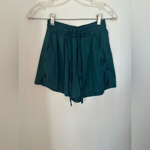 Abercrombie green satin drawstring sleep shorts with pockets size XS